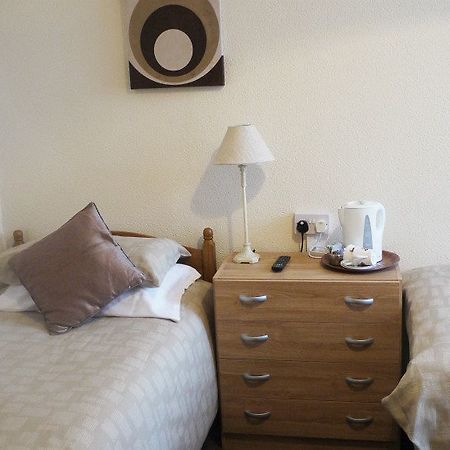 Hazelgrove Guest House Blackpool Dış mekan fotoğraf
